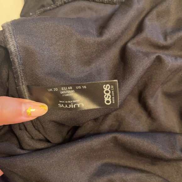 ASOS swimwear one piece plus size 16 - never worn - Picture 2 of 3